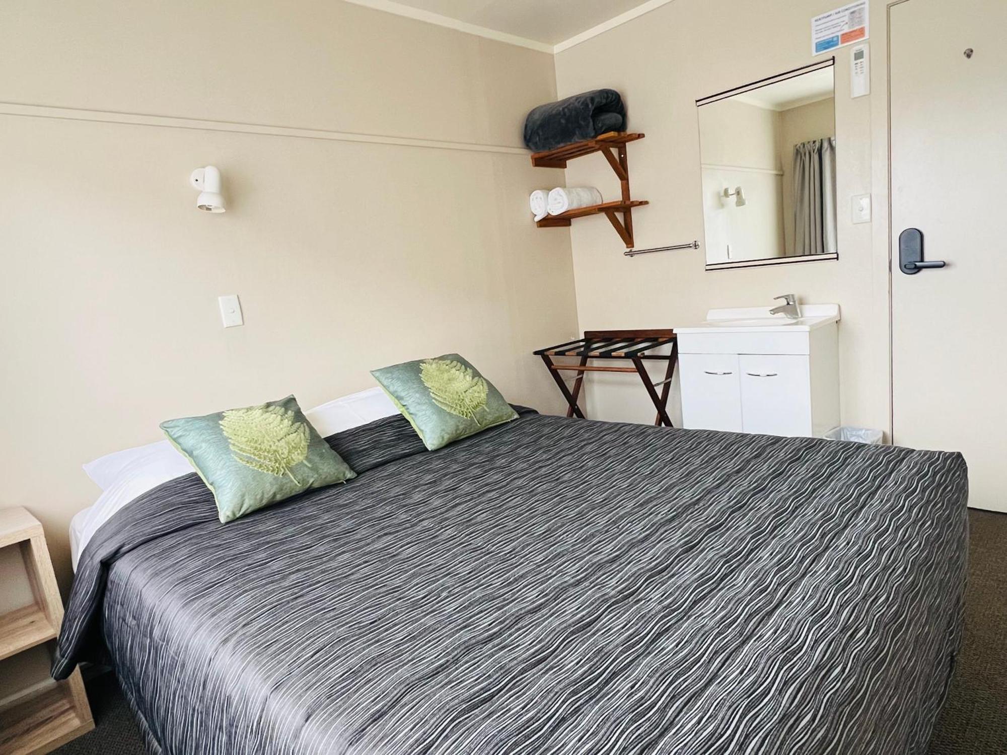 Seagulls Guesthouse Mount Maunganui Dış mekan fotoğraf