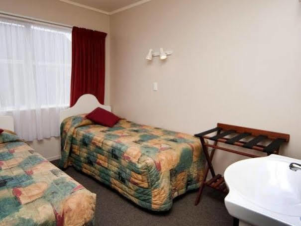 Seagulls Guesthouse Mount Maunganui Dış mekan fotoğraf
