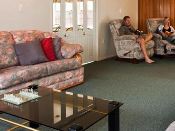 Seagulls Guesthouse Mount Maunganui Dış mekan fotoğraf